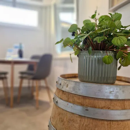 Garden Jacuzzi View Apartment