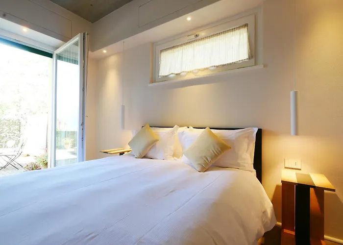 Garden Jacuzzi View * Lierna