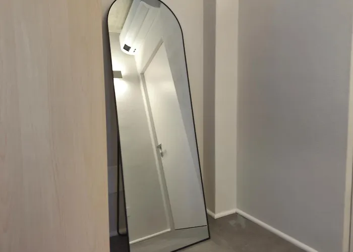 Apartment Garden Jacuzzi View