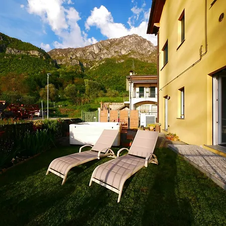 Garden Jacuzzi View *