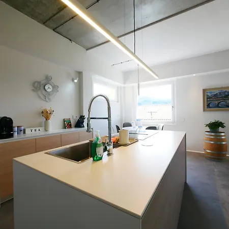 Διαμέρισμα Garden Jacuzzi View Lierna