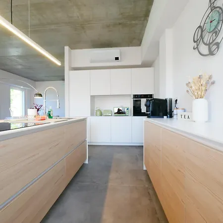 Garden Jacuzzi View Διαμέρισμα *