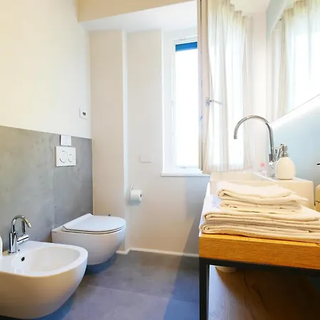 Апартаменты Garden Jacuzzi View Льерна
