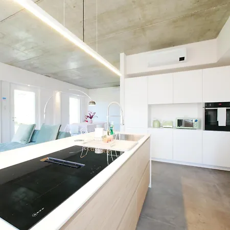 Garden Jacuzzi View Διαμέρισμα