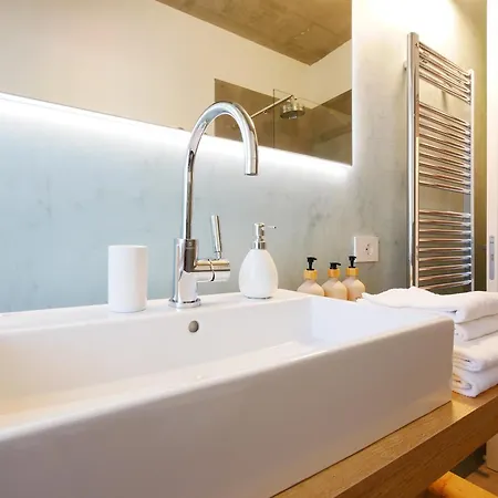 Garden Jacuzzi View Διαμέρισμα Lierna