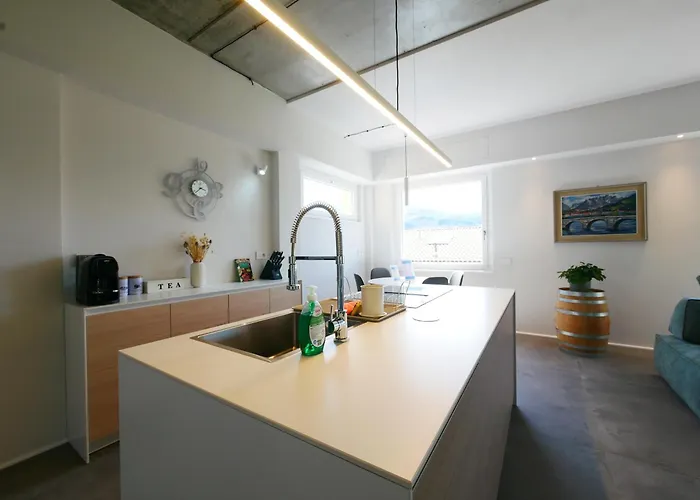 Apartment Garden Jacuzzi View Lierna