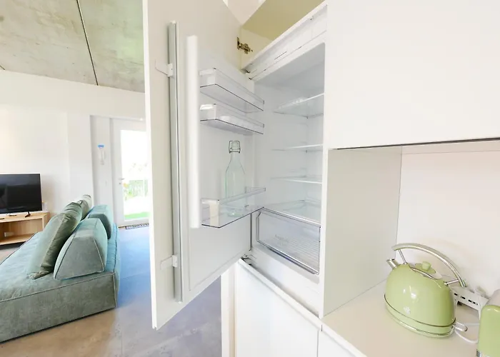 Garden Jacuzzi View *