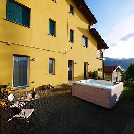 Garden Jacuzzi View